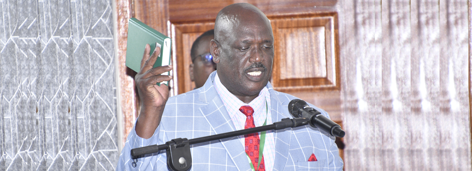  HON WESLY LEKAKIMON DURING SWEARING IN OF MCAS